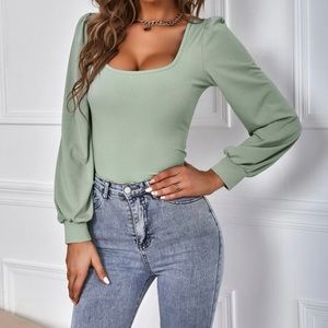 Green Square Neck Long Sleeved Shirt